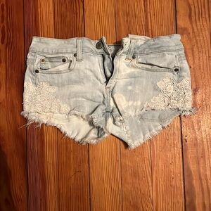 American Eagle bleached lace embroidered shorties